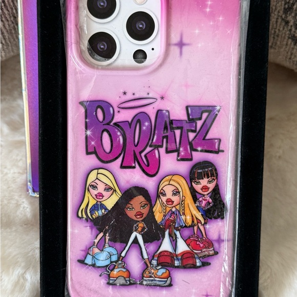 🌷Velvet Caviar Bratz 14 Pro Max iPhone MagSafe Phone Case - Picture 3 of 11